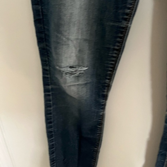 Express Distressed Jean Size 4. 30inch inseam - Picture 2 of 5